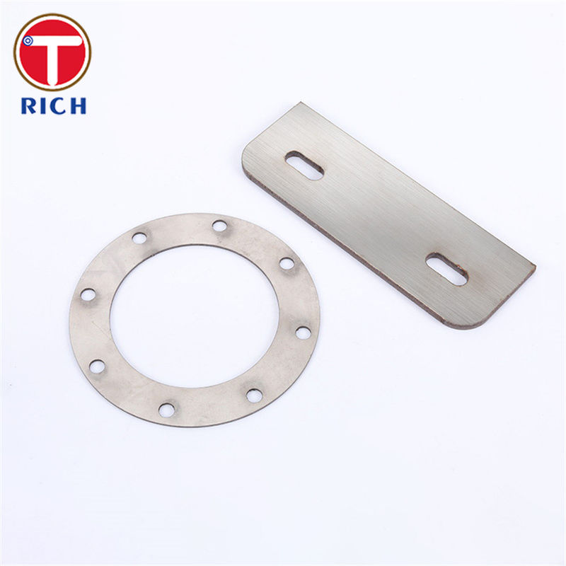 DIN 2630 Stainless Steel Exhaust Flange 304 Forged Flat Welding Butt Welding Punched Valve Flange